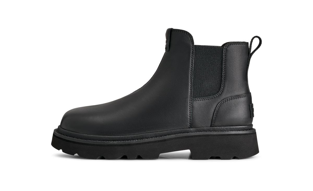 UGG Chelsea Lug Leather Boot Black