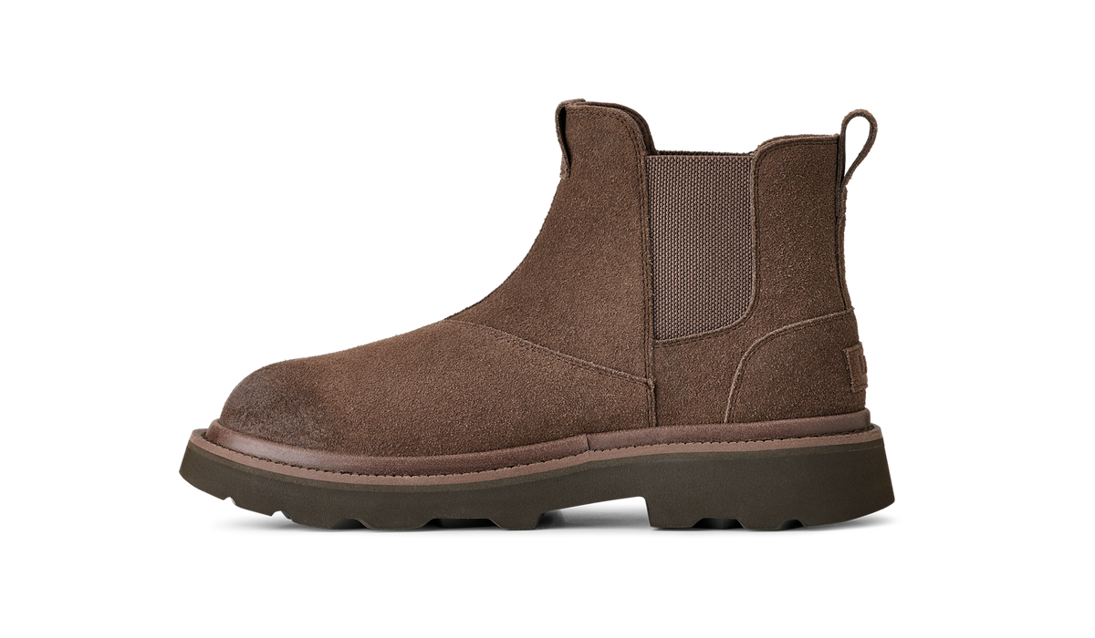 UGG Chelsea Lug Boot Molasses