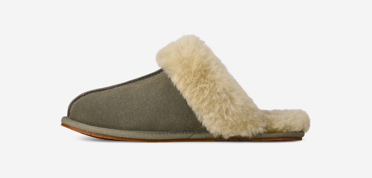 UGG Scuffette II Slipper Moss Green Muted Brass (Women's) | 1106872-MRNM