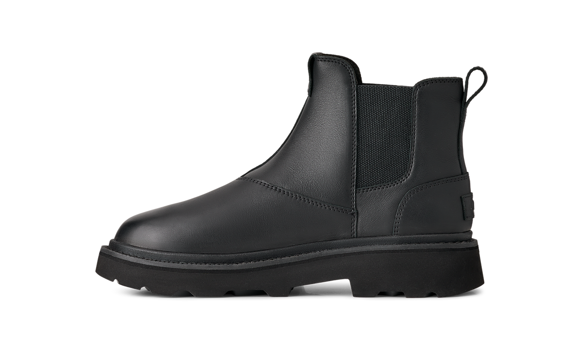 UGG Chelsea Lug Leather Boot Black