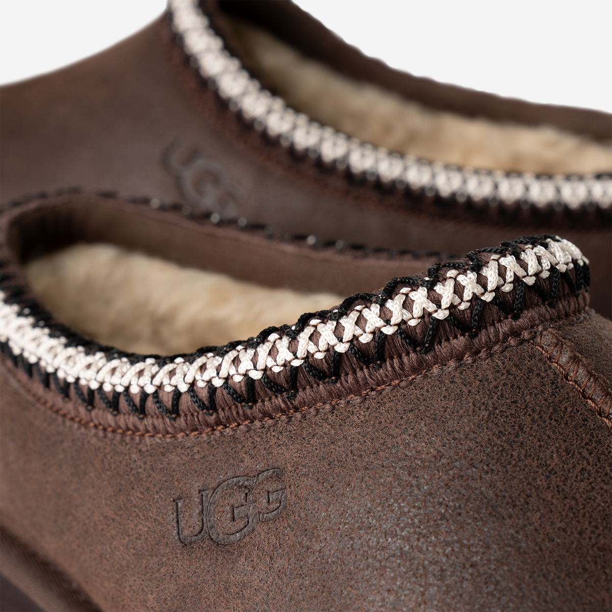 UGG Tasman Distressed Slipper Burnt Cedar | 1158172-BCDR