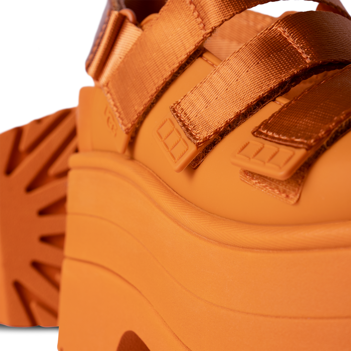 UGG GoldenRise Platform Sandals Dark Apricot (Women's)