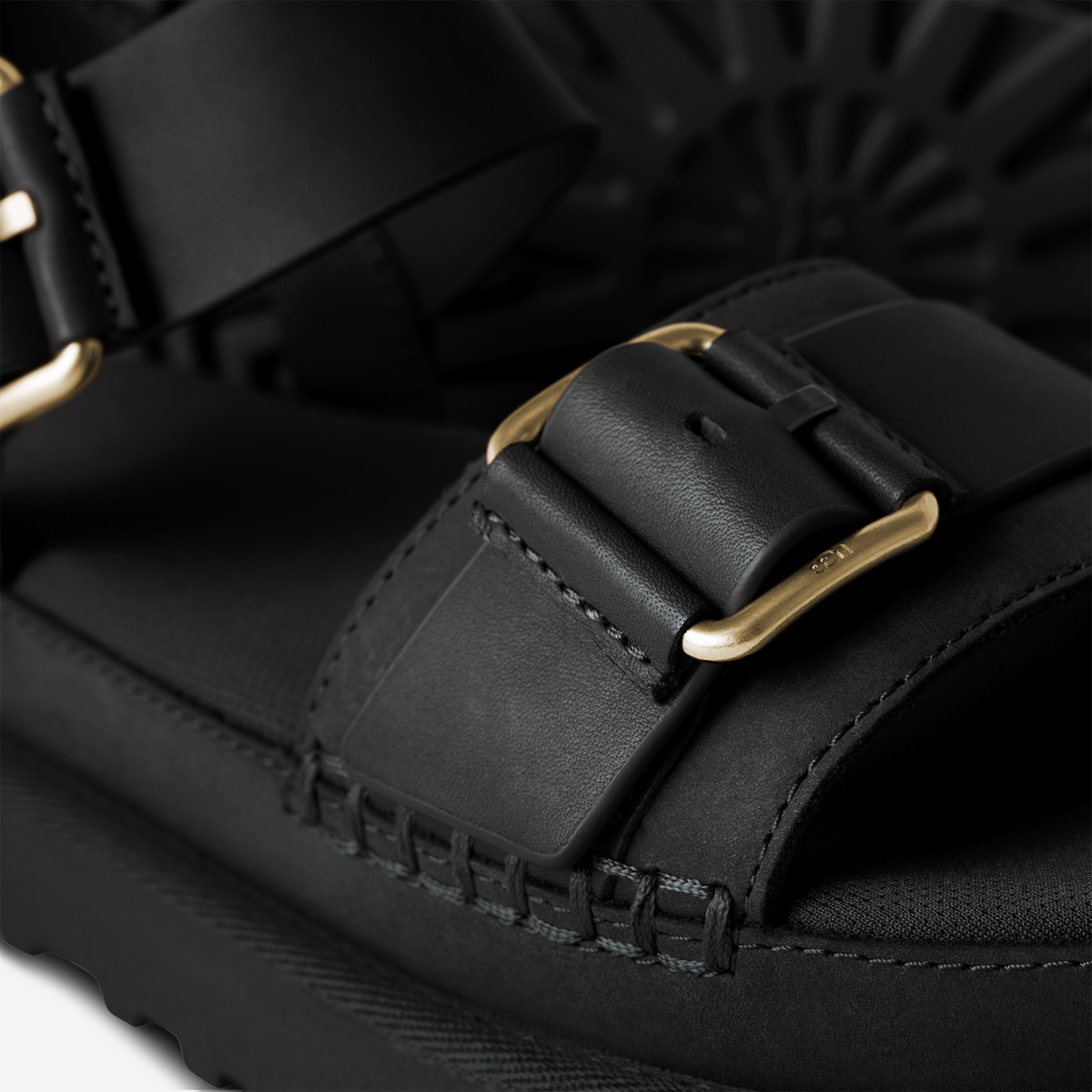 UGG Goldenstar Villa Sandal Black (Women's) | 1167392-BLK