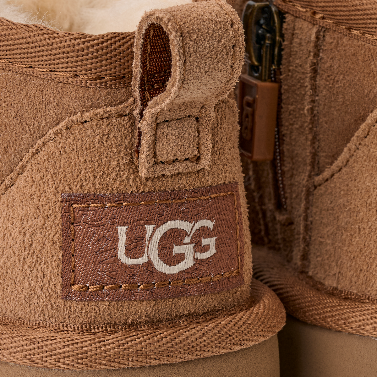 UGG Classic Ultra Mini Boot Chestnut (Toddler) | 1130750T-CHE