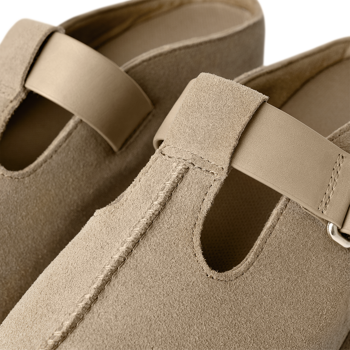 UGG Goldenstar Hi Clog Sand (Women's)