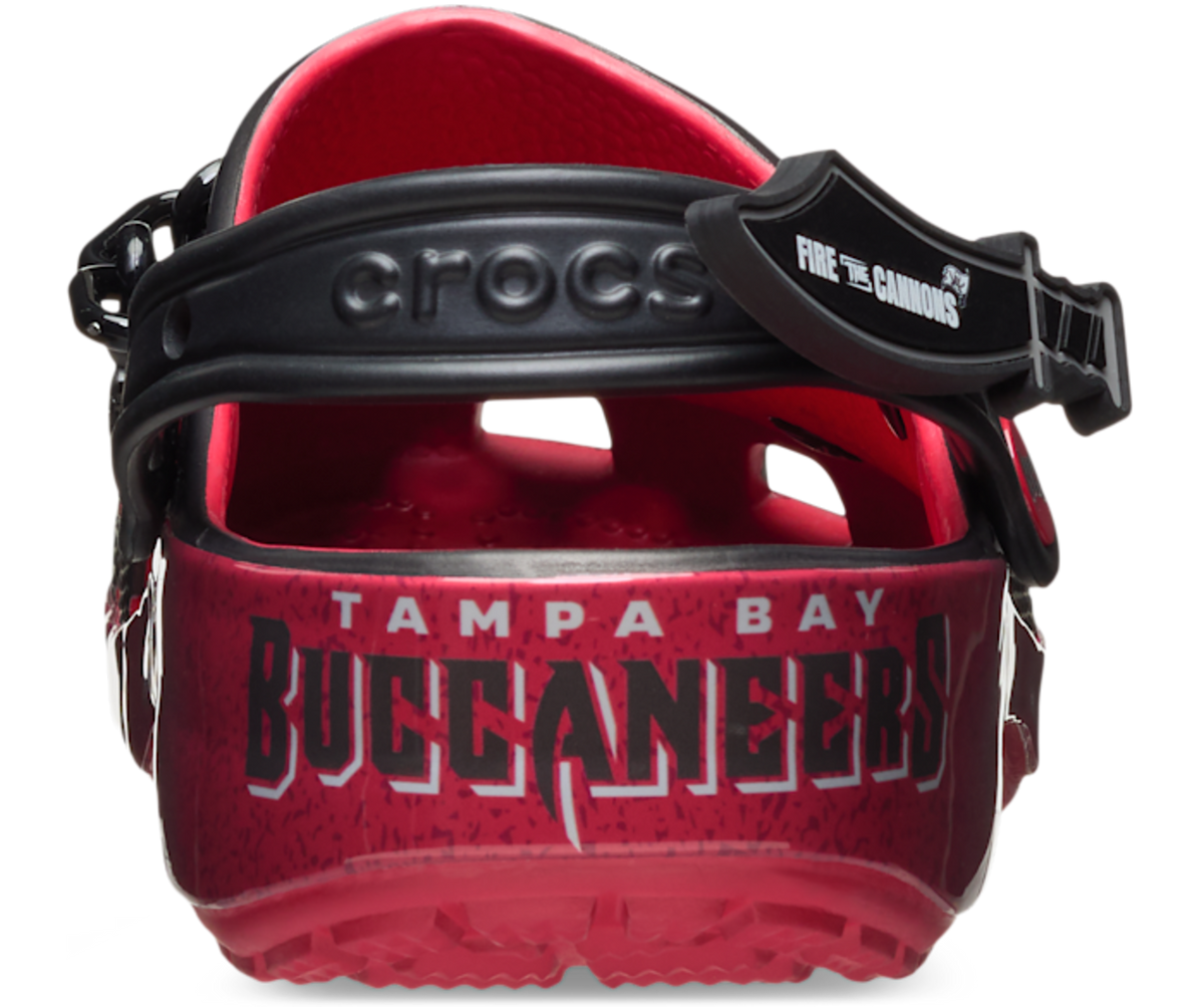 Crocs Classic Clog NFL Tampa Bay Buccaneers