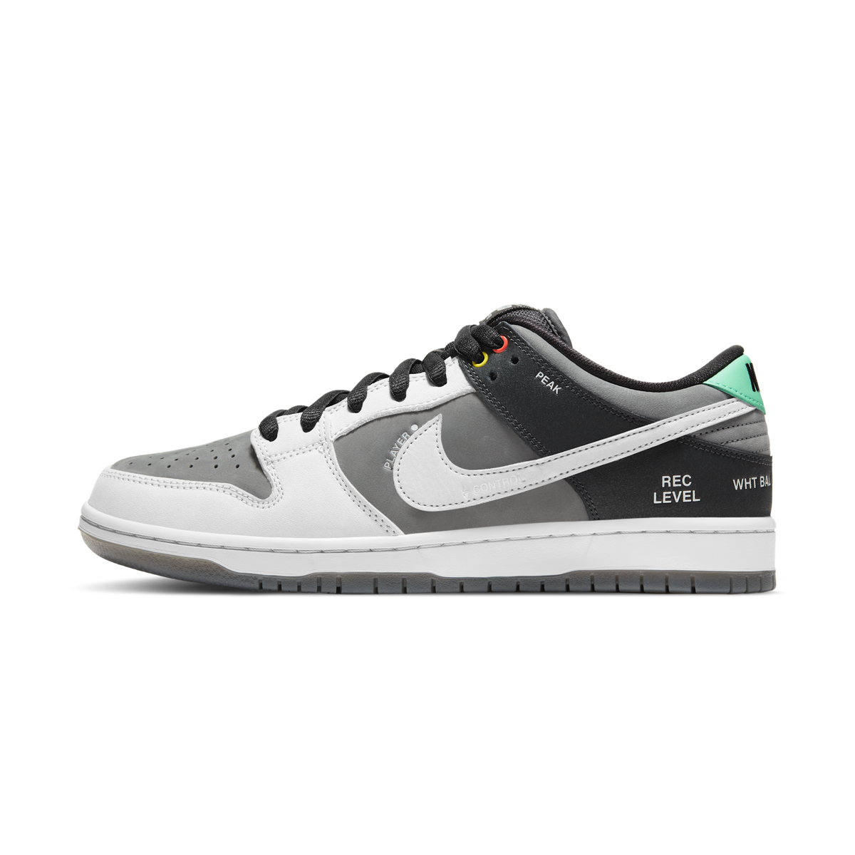 Nike SB Dunk Low VX1000