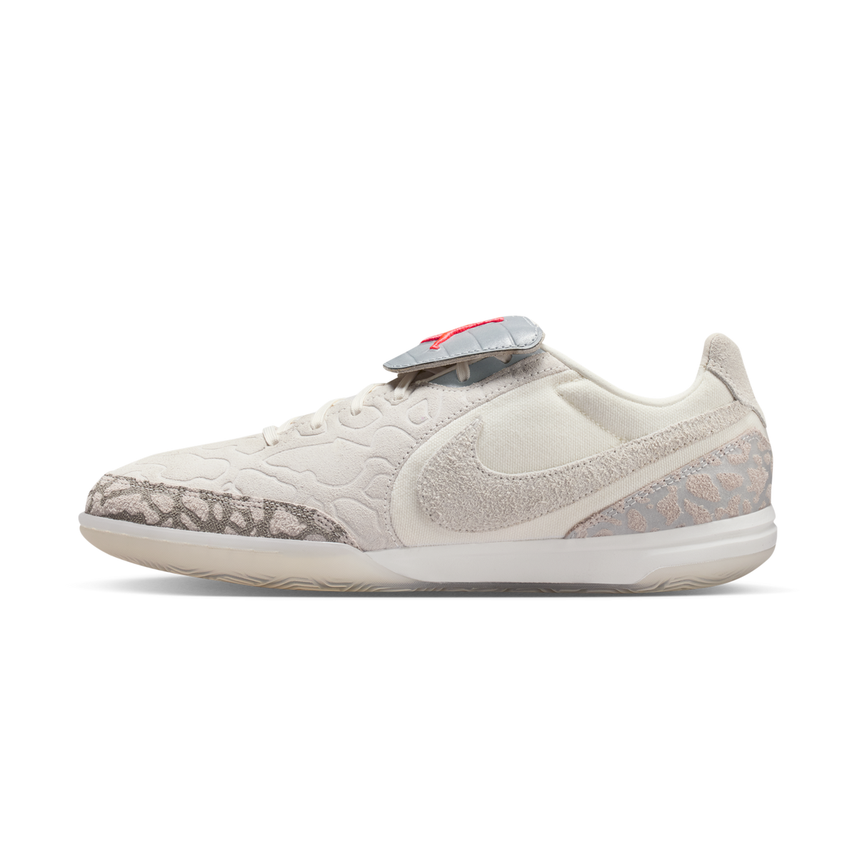 Jordan Tiempo Streetgato SE Phantom Sail