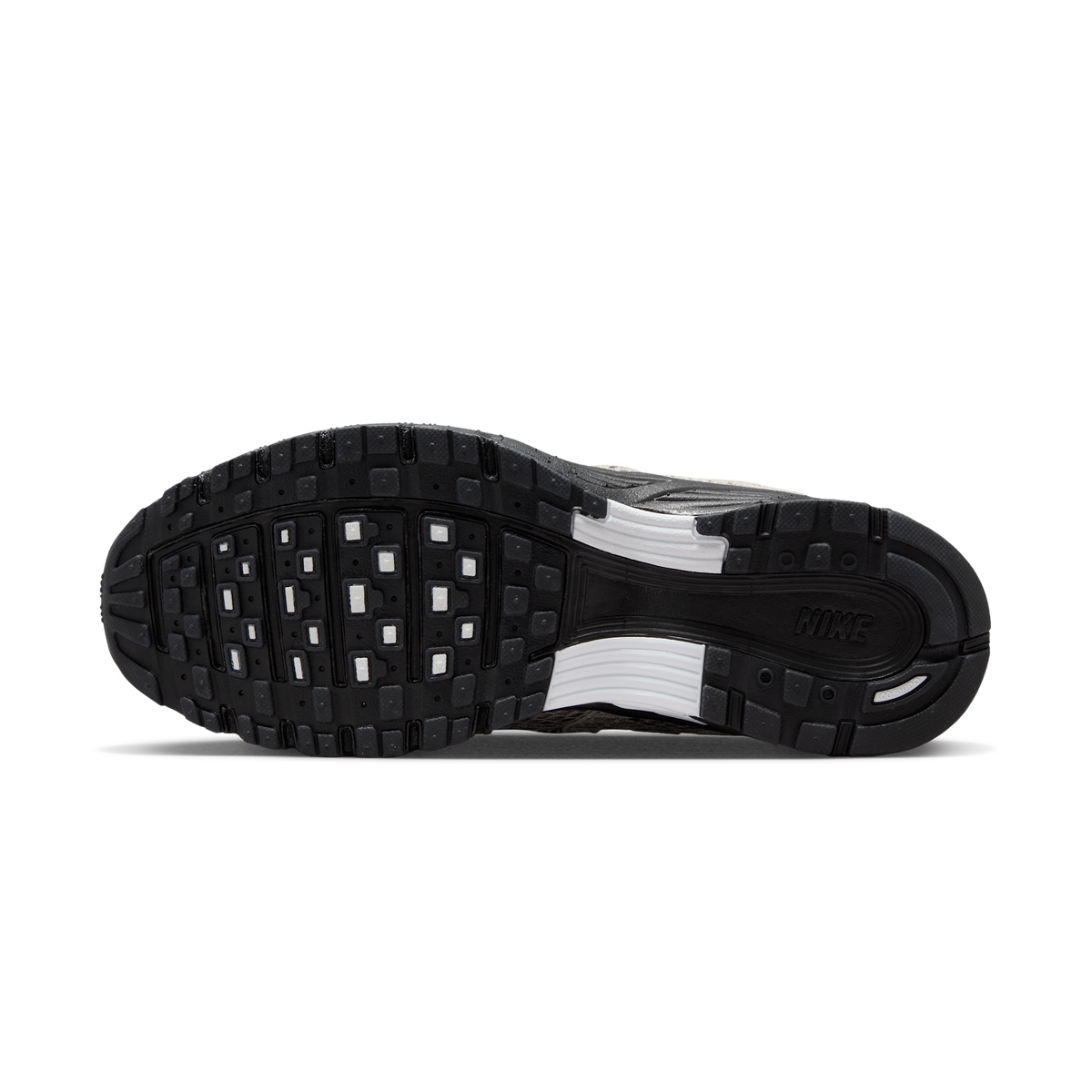 Nike P-6000 SE Snakeskin (Women's)