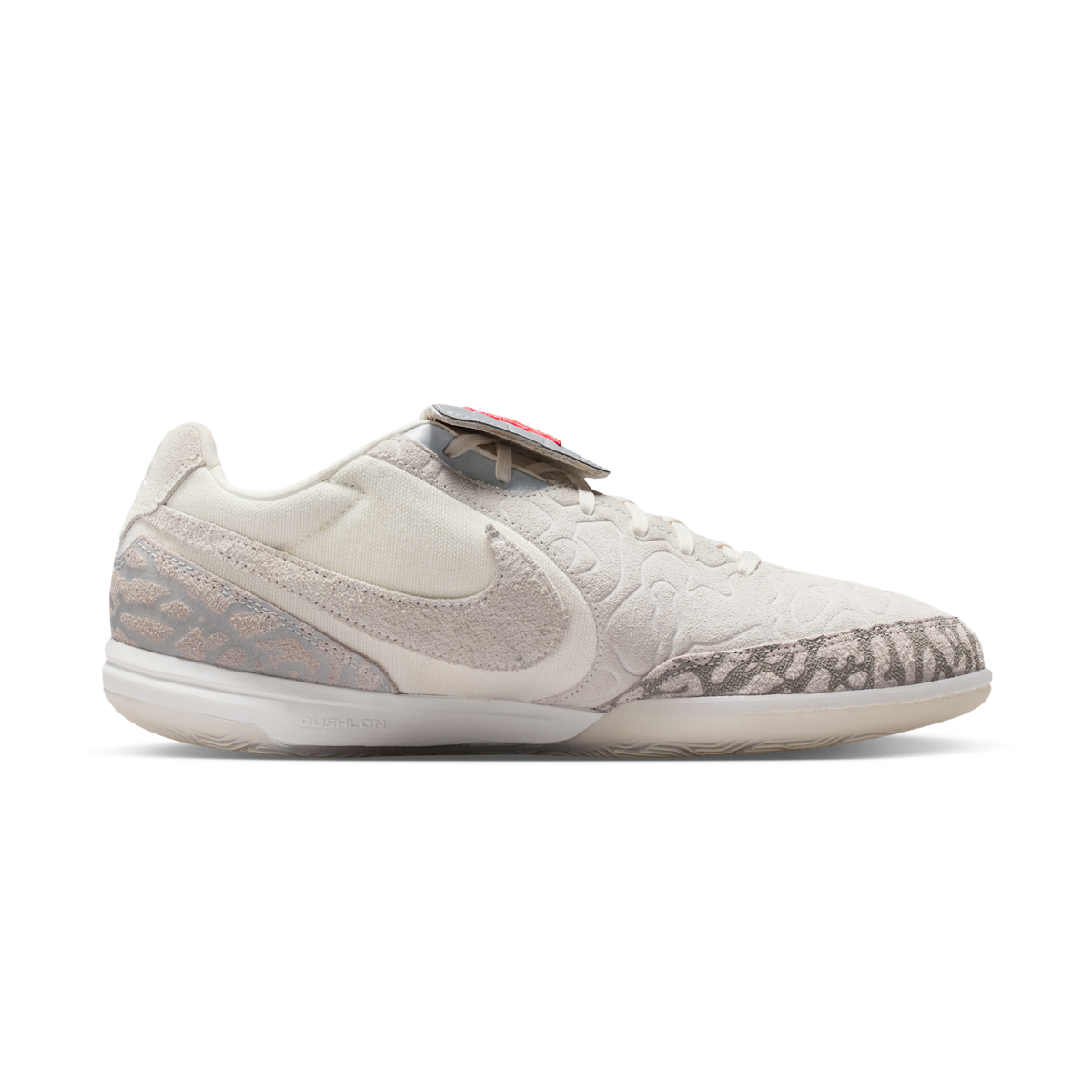 Jordan Tiempo Streetgato SE Phantom Sail