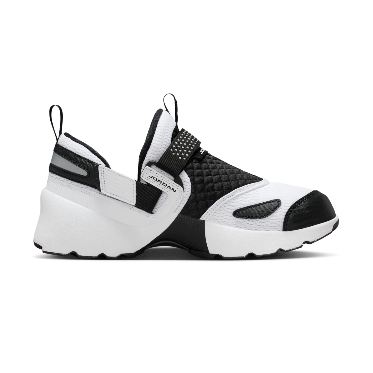 Jordan Trunner LX White Black (Women's)