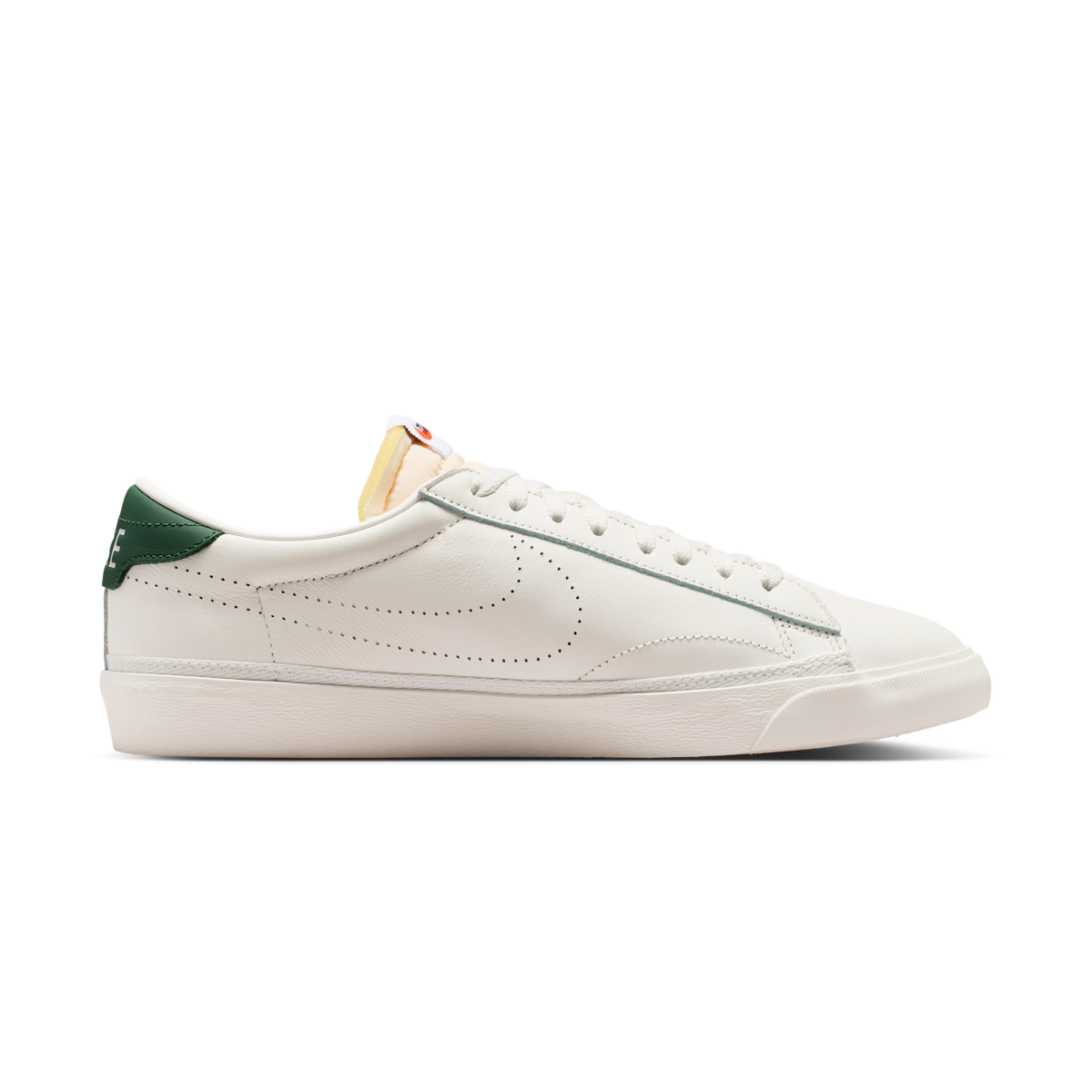 Nike Tennis Classic Sail Fir Team Orange