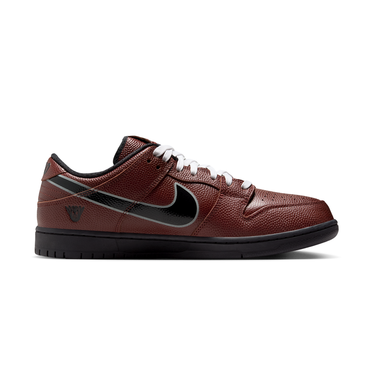Nike SB Dunk Low Limosine Skateboards