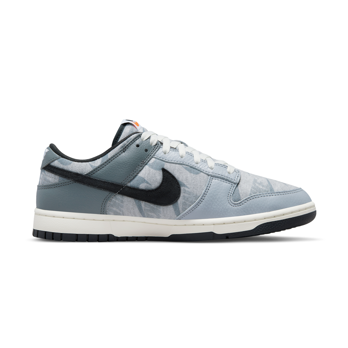 Nike Dunk Low SE Copy Paste