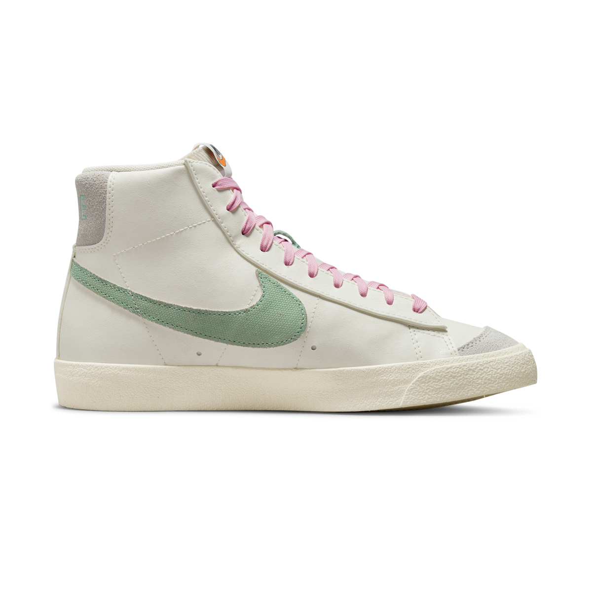 Nike Blazer Mid 77 Premium Certified Fresh | DO9787-100