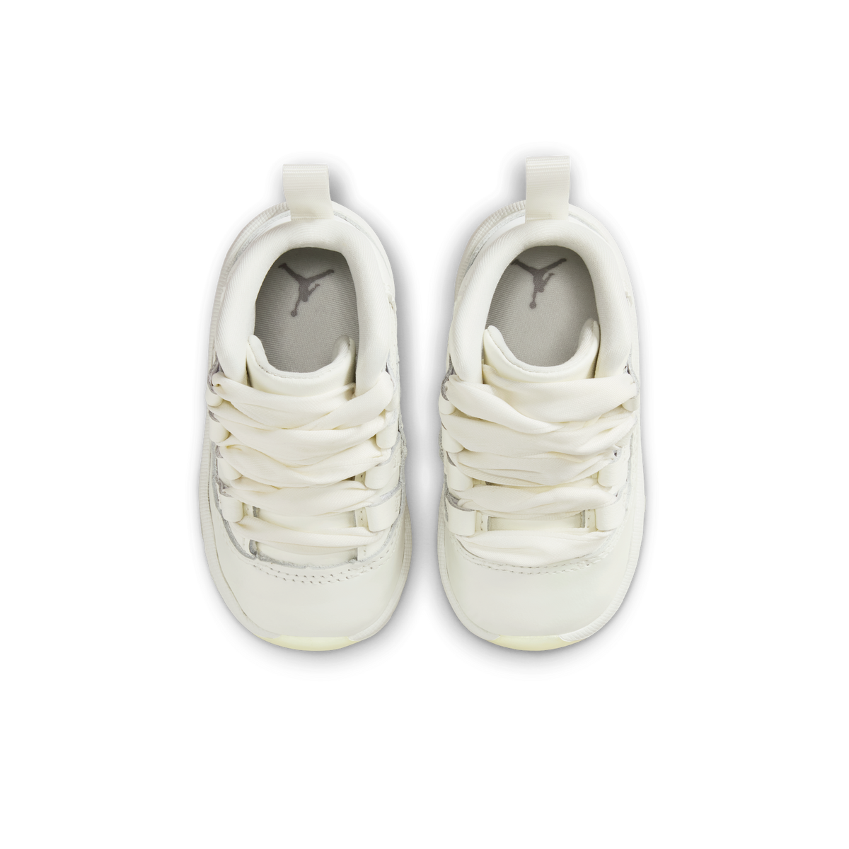 Jordan 11 Retro Pearl (TD)
