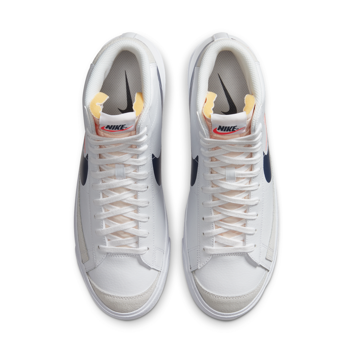 Nike Blazer Mid 77 Vintage Reverse Logo | DA4651-100