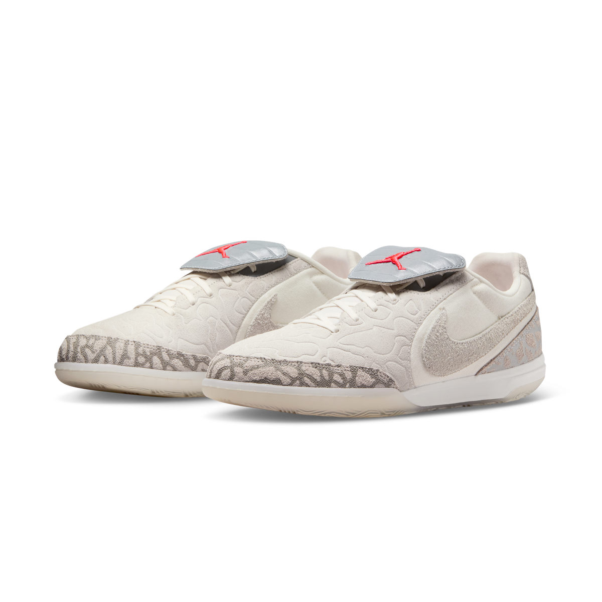 Jordan Tiempo Streetgato SE Phantom Sail