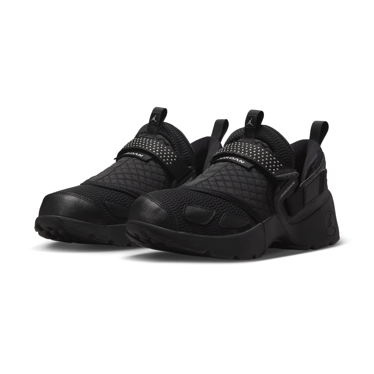 Jordan Trunner LX Triple Black (Women's)