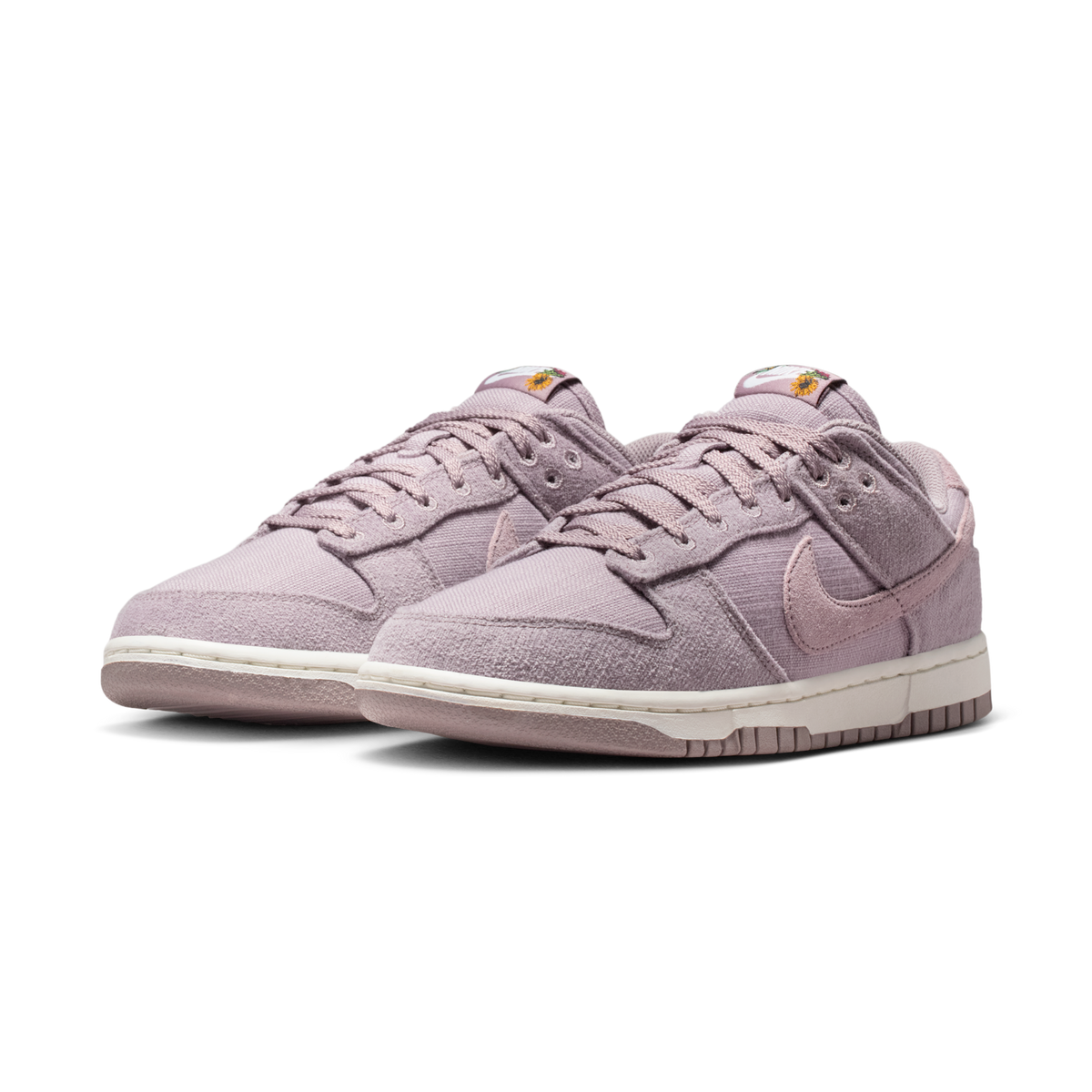 Nike Dunk Low Now Accepting All Flowers Black (Women's) | IQ0386-226