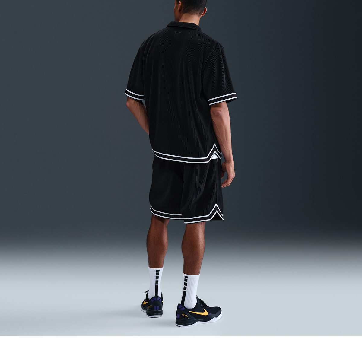 Nike What The Kobe Pleated S/S Top Black
