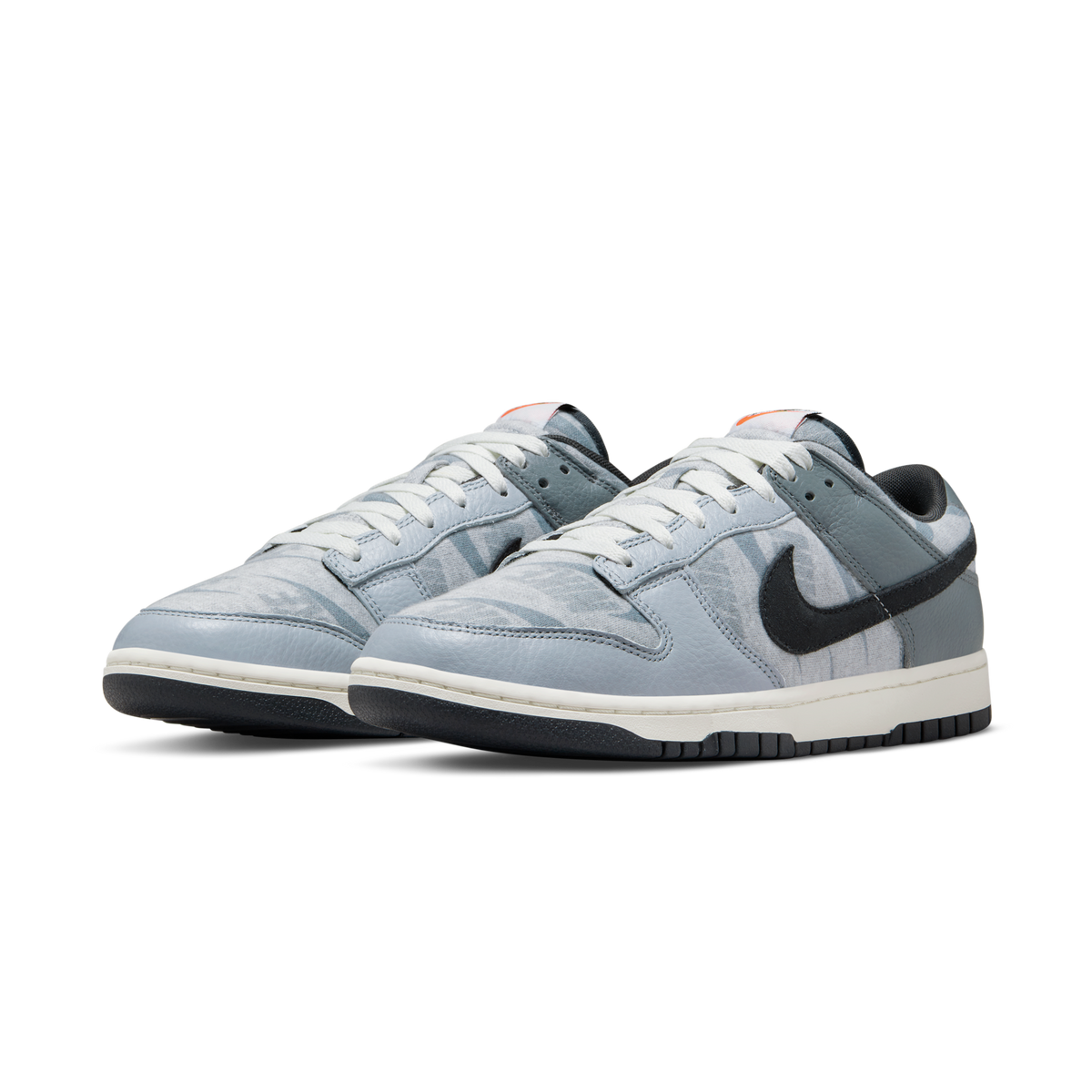 Nike Dunk Low SE Copy Paste