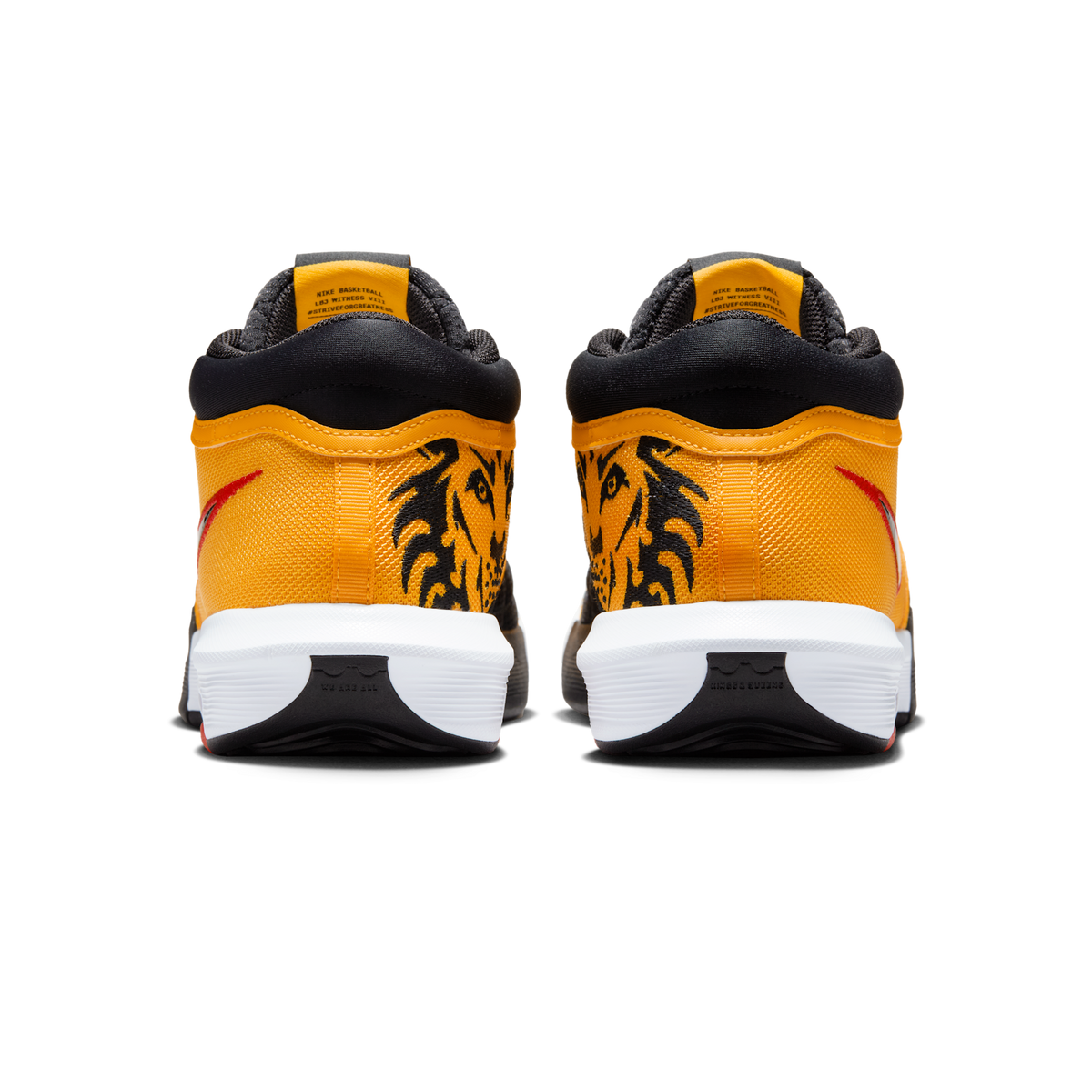 Nike LeBron Witness 8 Bruce Lee | HQ2139-700