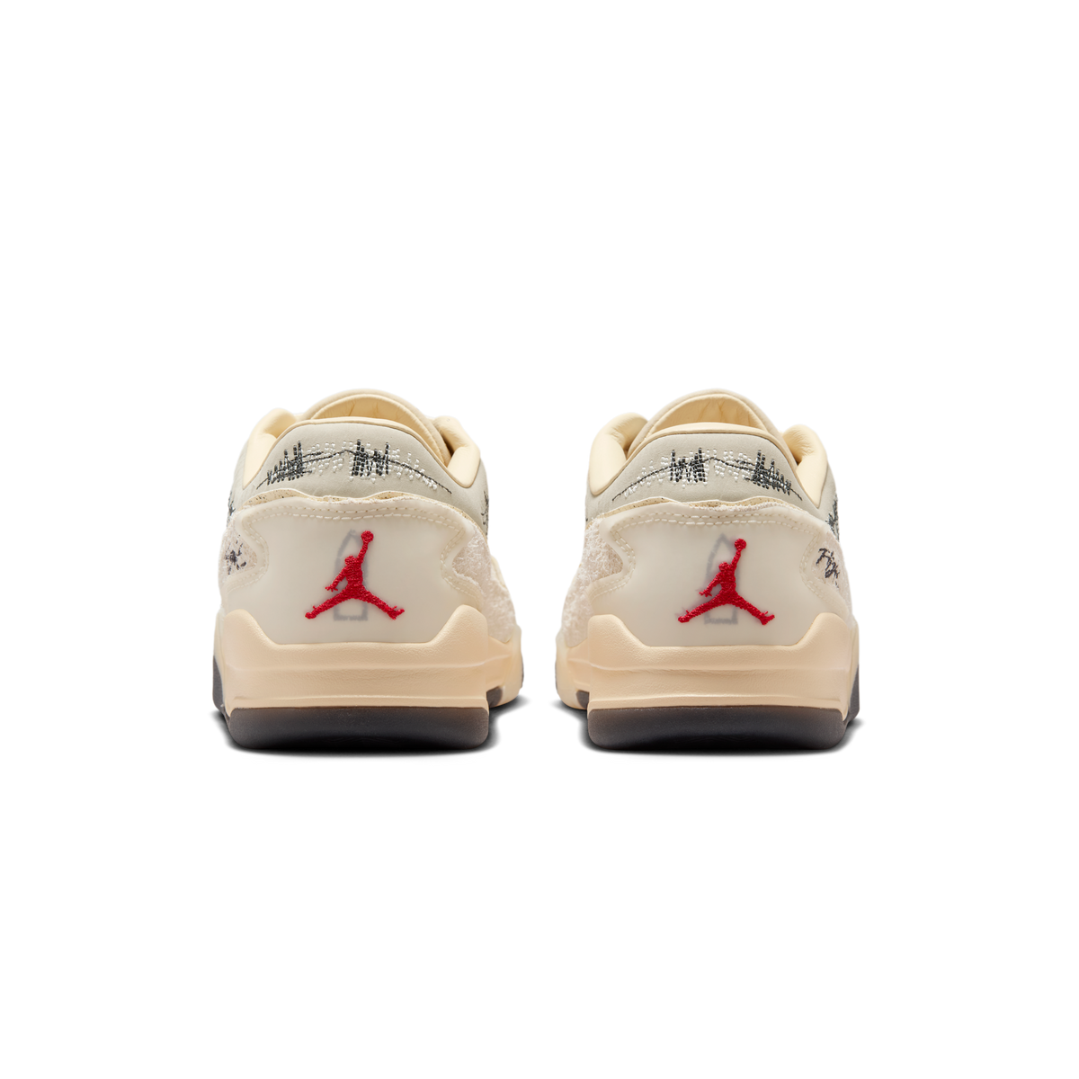 Jordan Flight Court Who Decides War Coconut Milk (Women's)