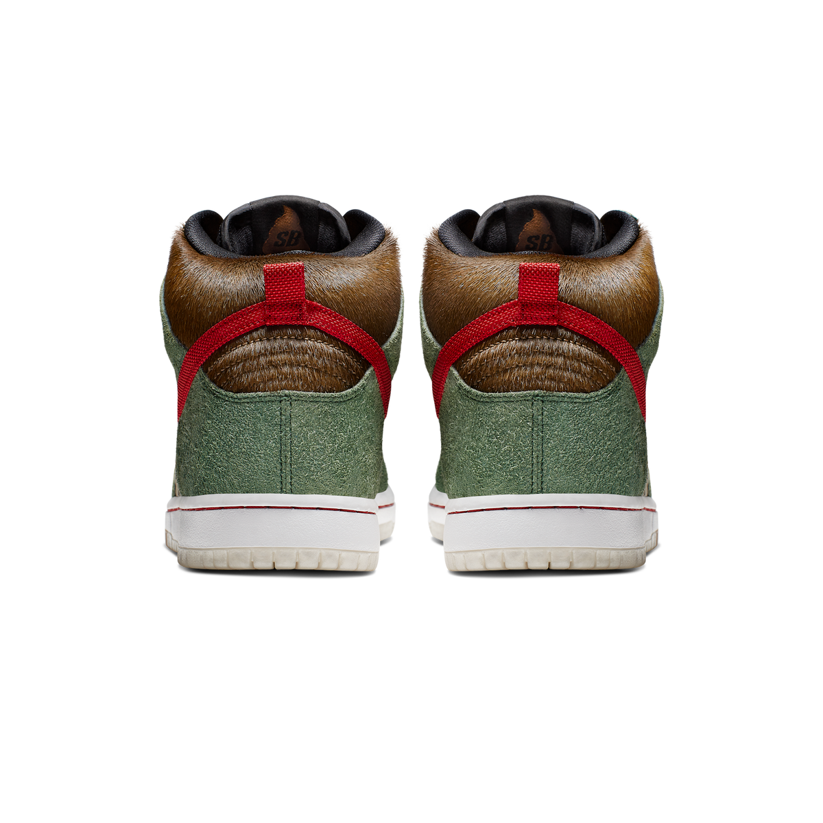 Nike SB Dunk High Dog Walker | BQ6827-300