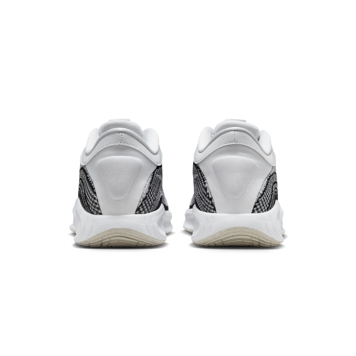 Nike GT Hustle Academy White Light Bone Black