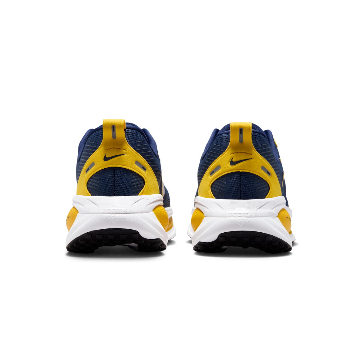 Nike Vomero 18 Michigan