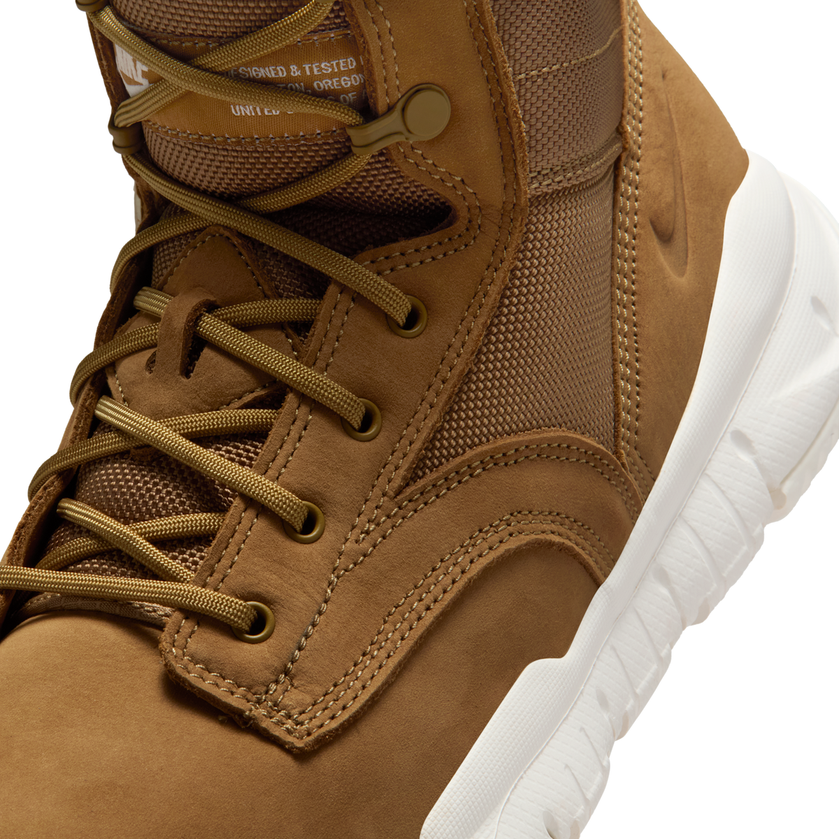 Nike SFB 6 Inch NSW Leather Golden Beige Sail | 862507-202