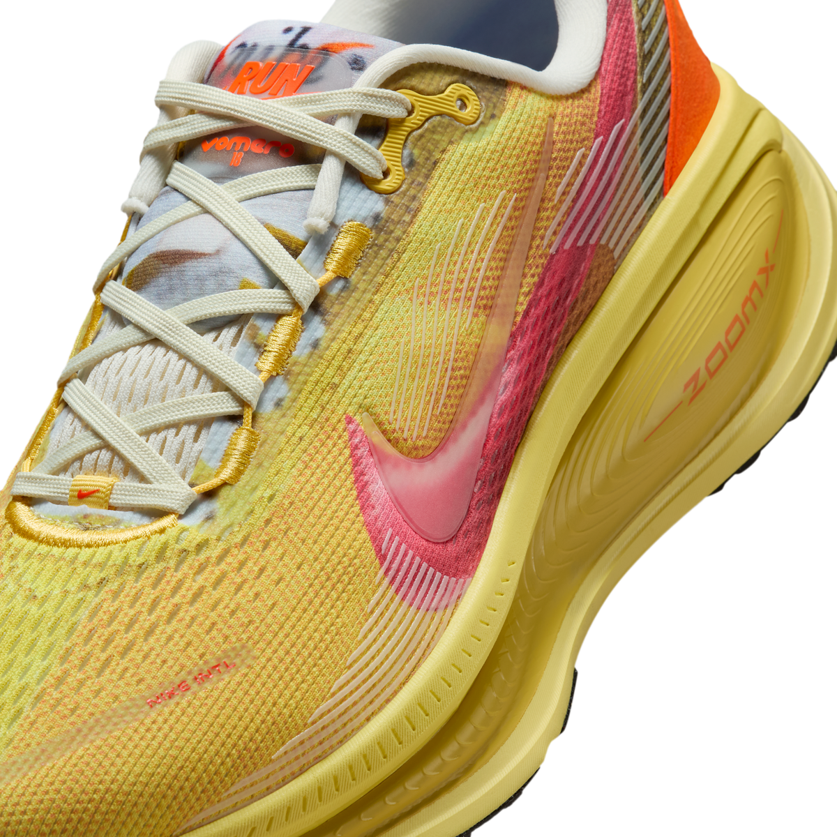 Nike Vomero 18 SE International Running Pack LD-1000 | IH3576-999