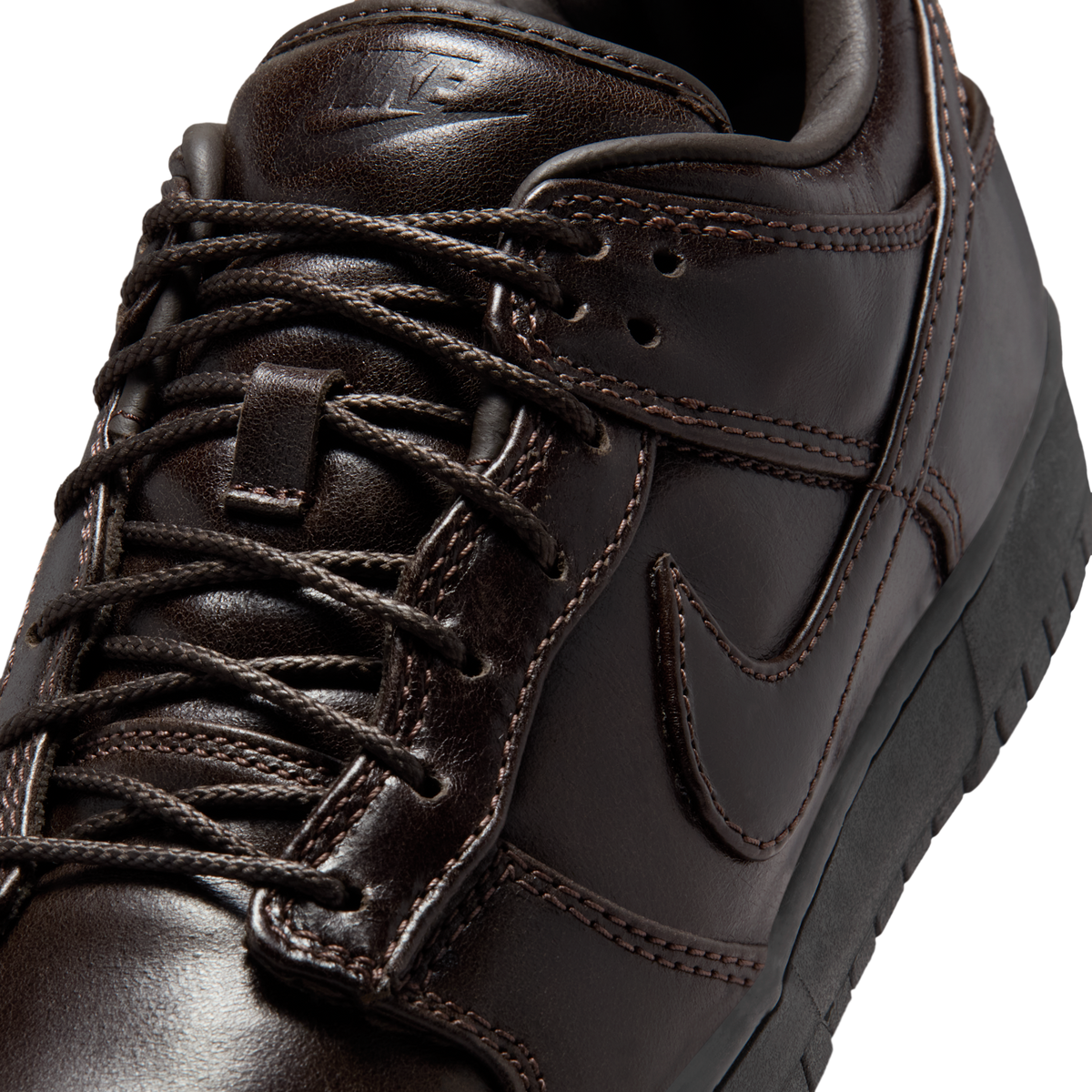 Nike Dunk Low Retro Premium Classic Brown Black