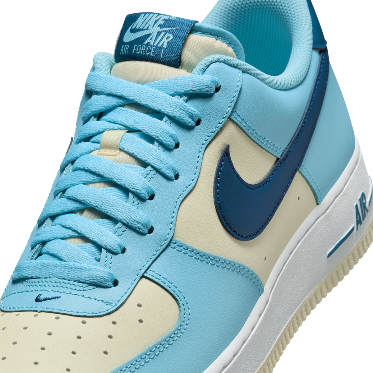 Nike Air Force 1 Low '07 Aquarius Blue Coconut Milk