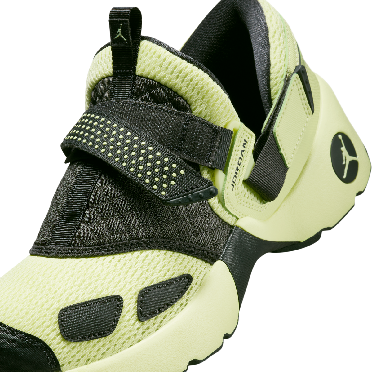 Jordan Trunner LX Luminous Green (Women's)
