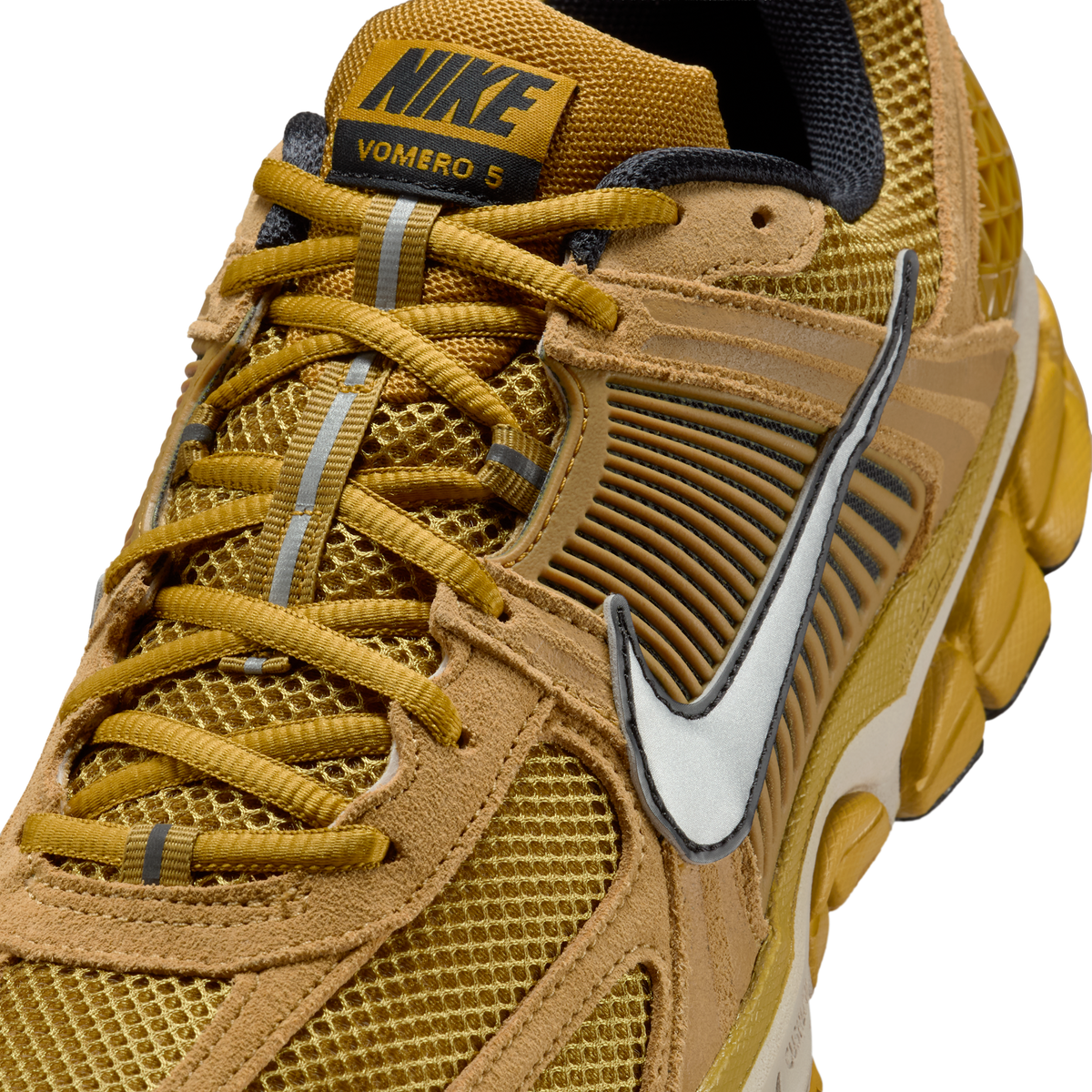 Nike Zoom Vomero 5 Ochre Flat Gold
