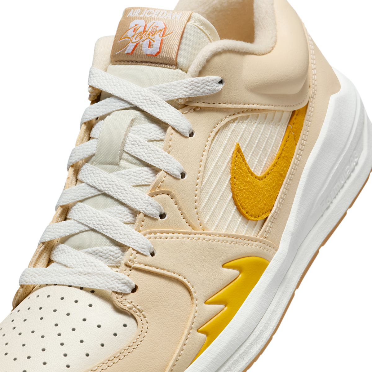 Jordan Stadium 90 Pale Vanilla Coconut Milk Tour Yellow Yellow Ochre (Women's)