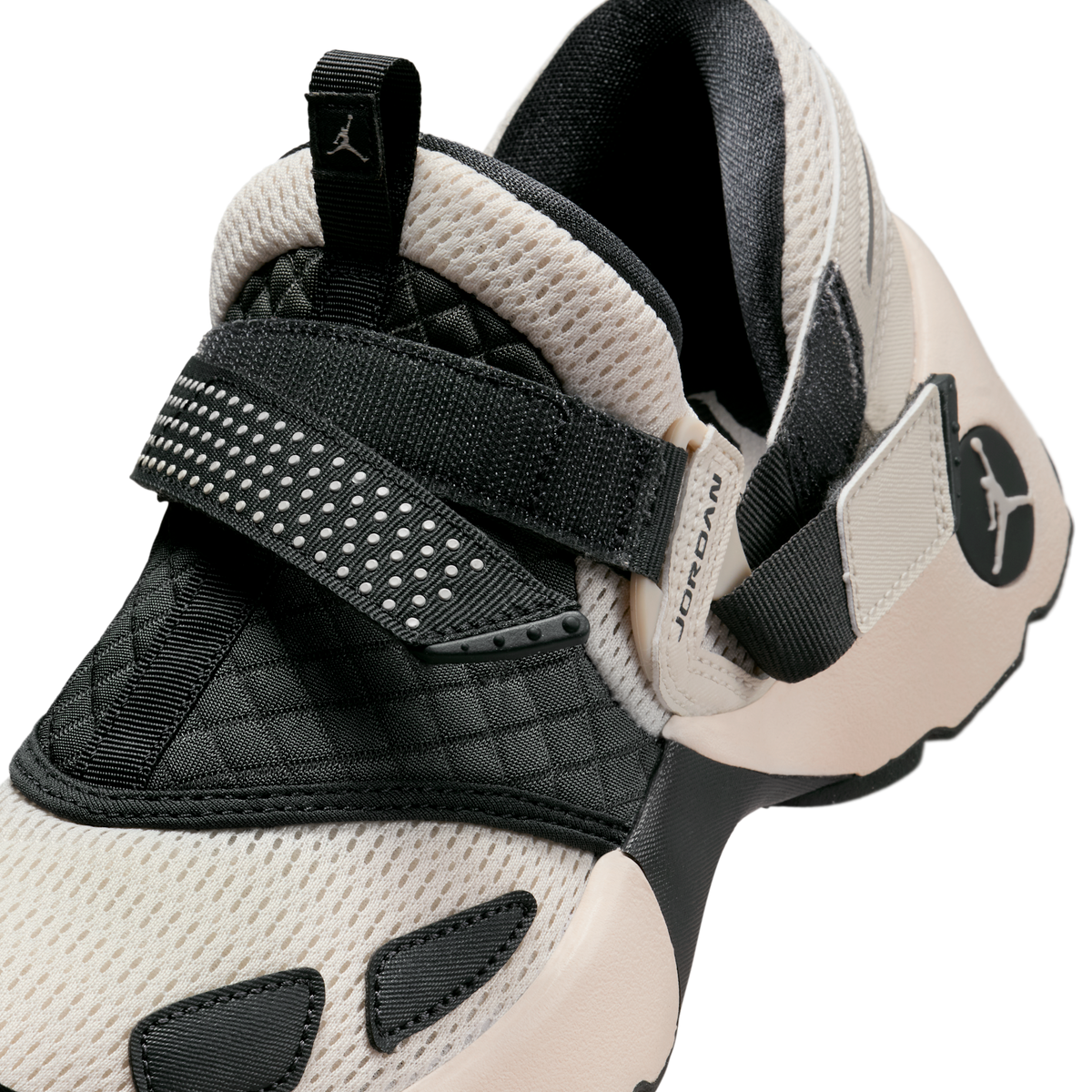 Jordan Trunner LX Light Orewood Brown (Women's)