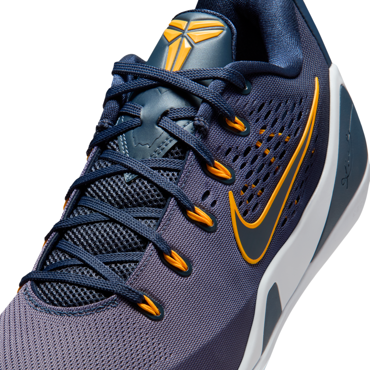 Nike Kobe 9 EM Low Protro Fade