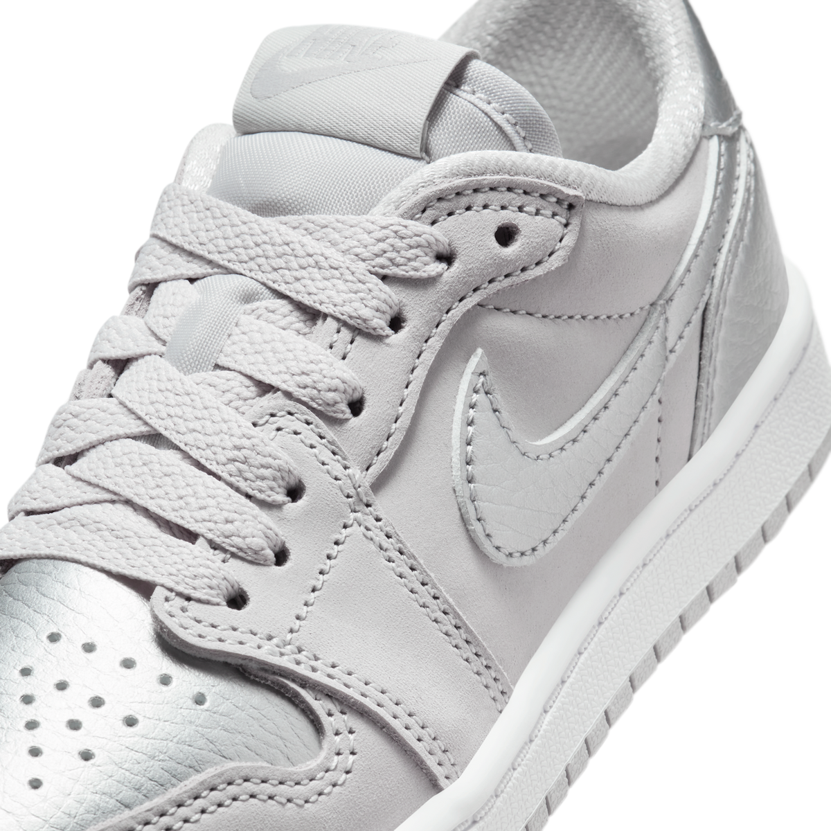 Jordan 1 Low OG Metallic Silver (PS)