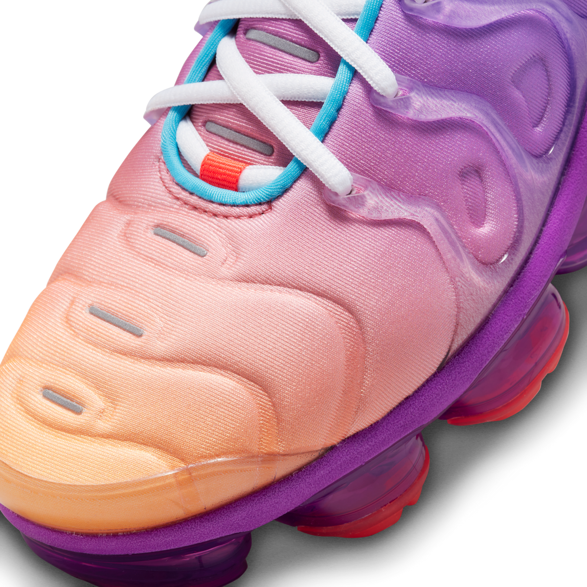 Nike Air VaporMax Plus Fuchsia Dream Bright Crimson Gradient (Women's) | FD0823-500
