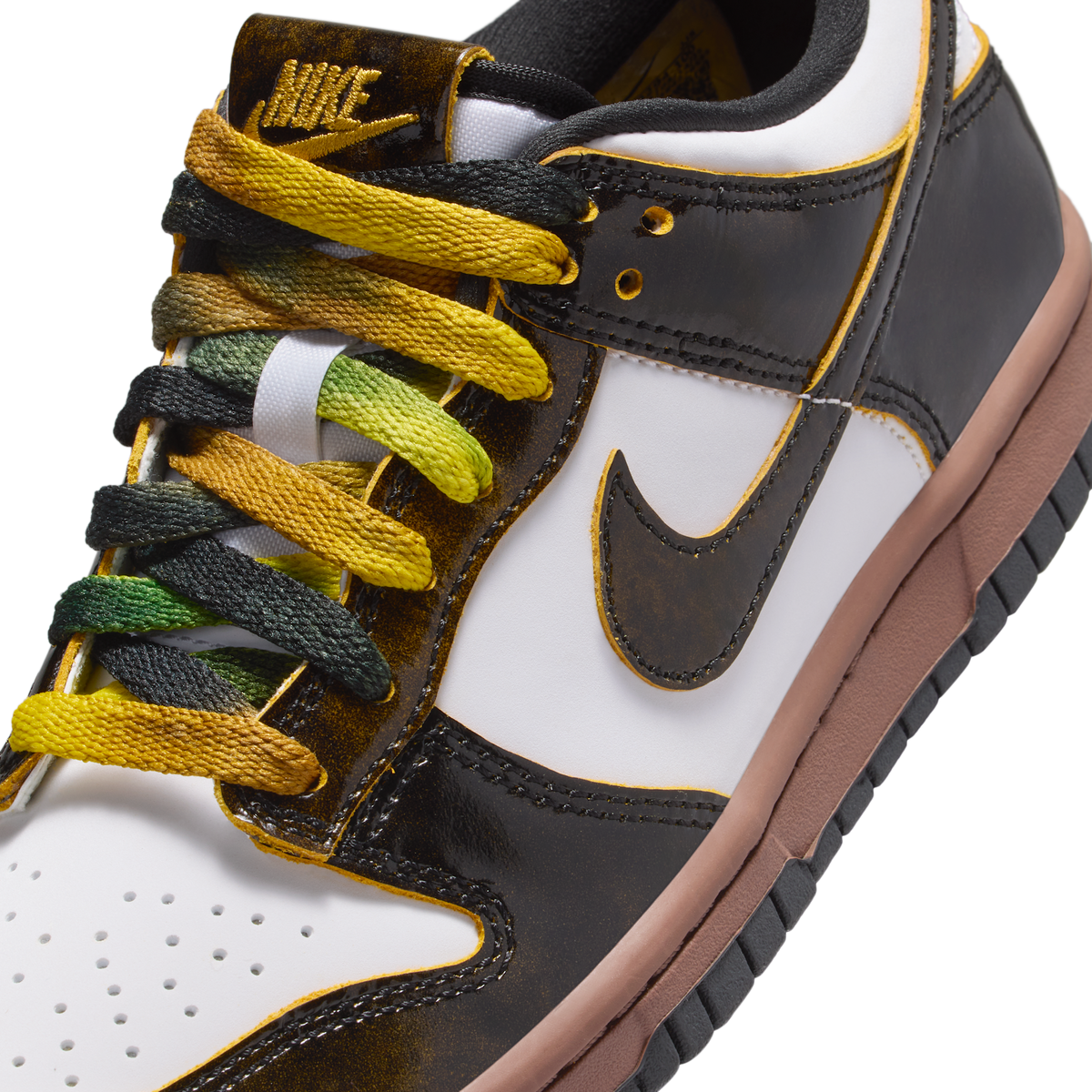 Nike Dunk Low SE Panda-Monium White Black Fauna Brown (GS)