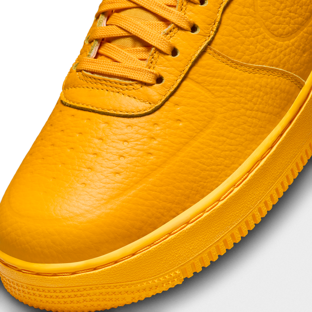 Nike Air Force 1 Low '07 Pro-Tech Waterproof University Gold