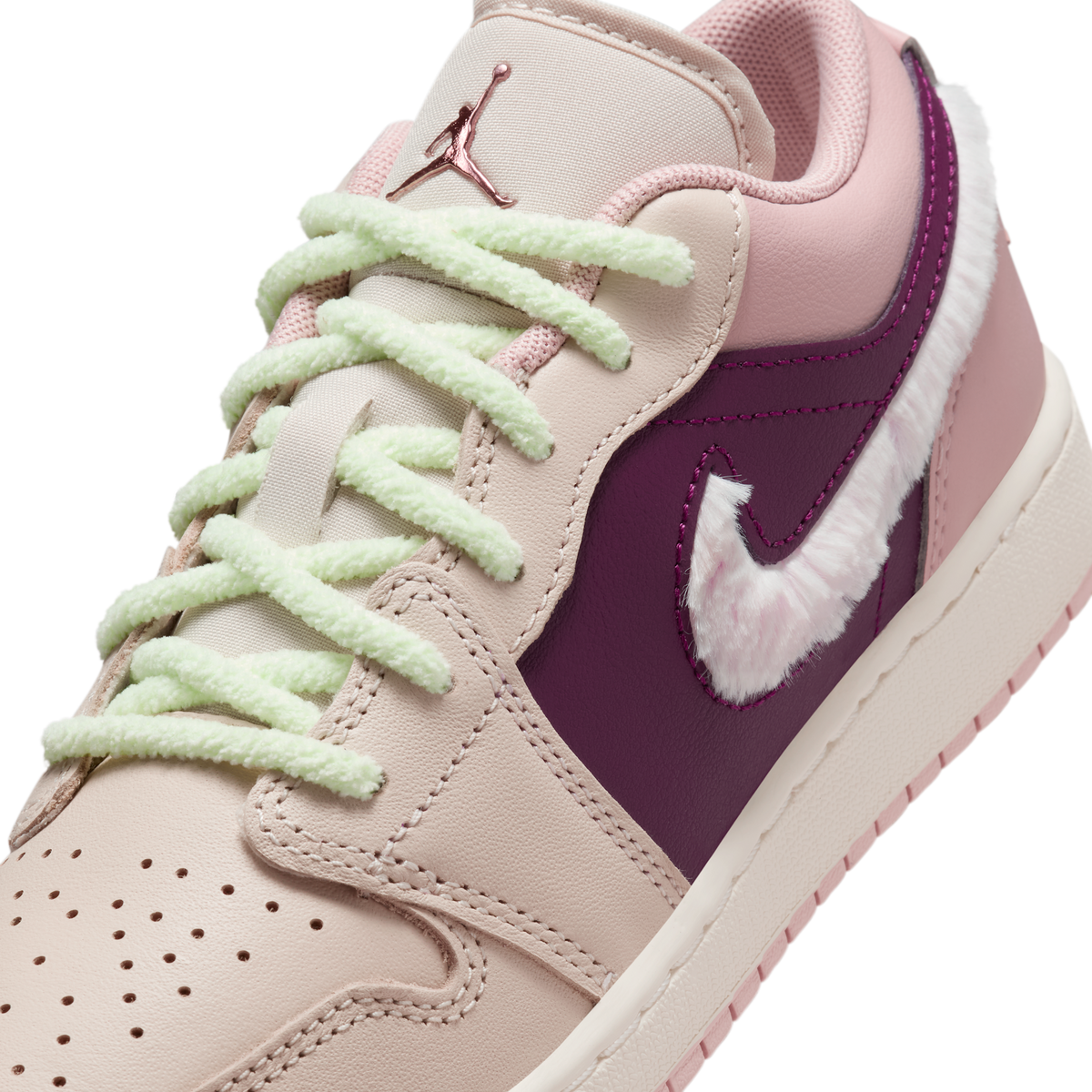 Jordan 1 Low SE Fur Swoosh (GS)
