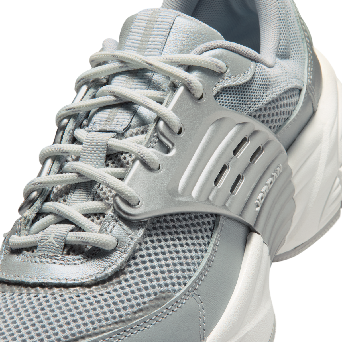 Jordan Trunner O/S Swan Wolf Grey Silver (Women's)