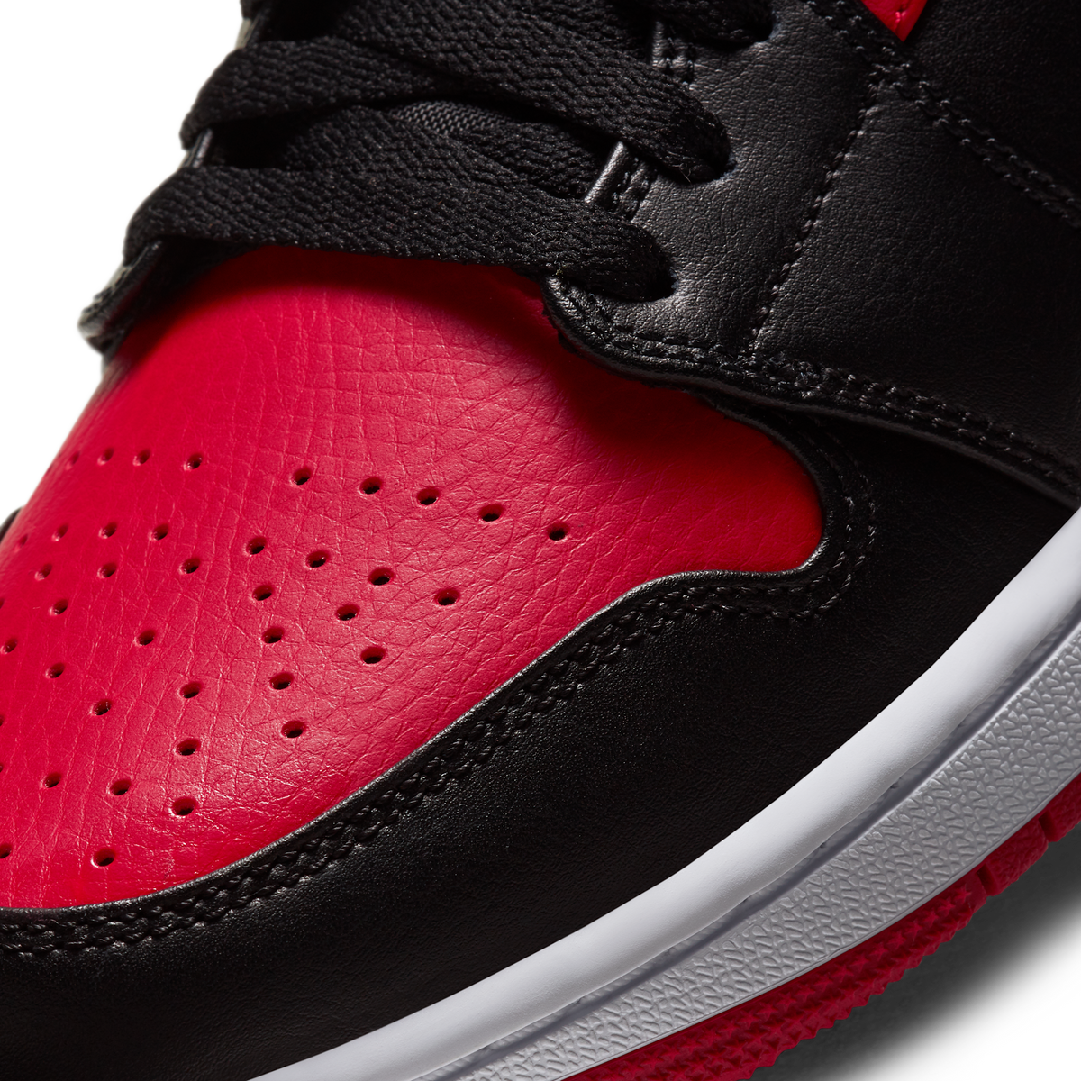 Jordan 1 Mid Banned (2020)