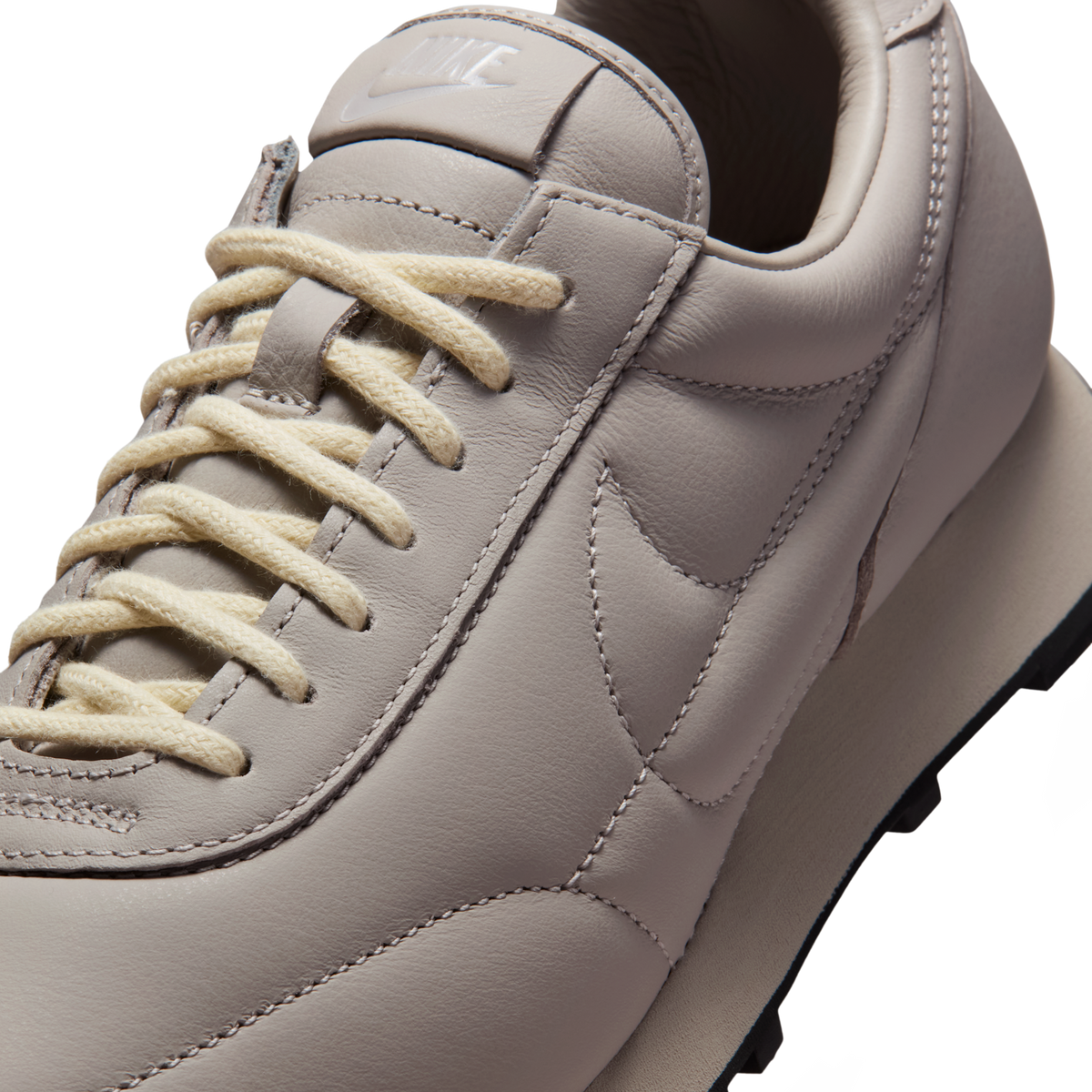 Nike Daybreak SP Moon Particle Light Bone | IO4865-020