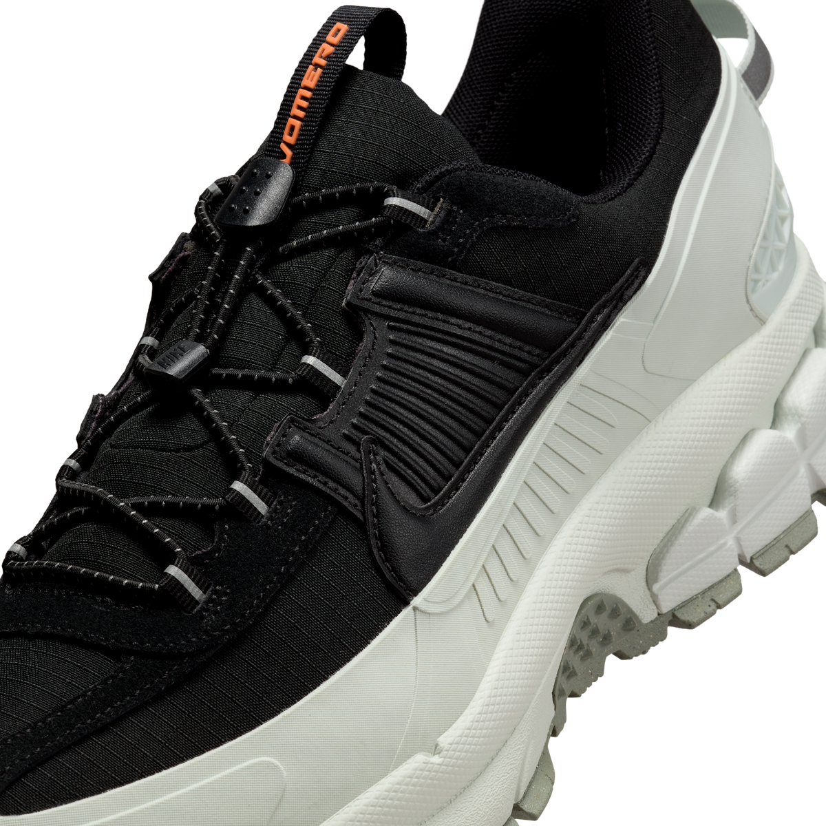 Nike Zoom Vomero 5 Roam Black Light Silver