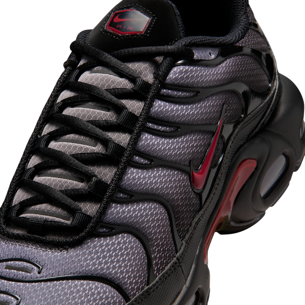 Nike Air Max Plus Black Pencil Point Team Crimson | DM0032-032